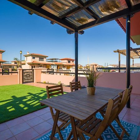Private Terrace Majanicho Home -Garden & Pool La Oliva Εξωτερικό φωτογραφία