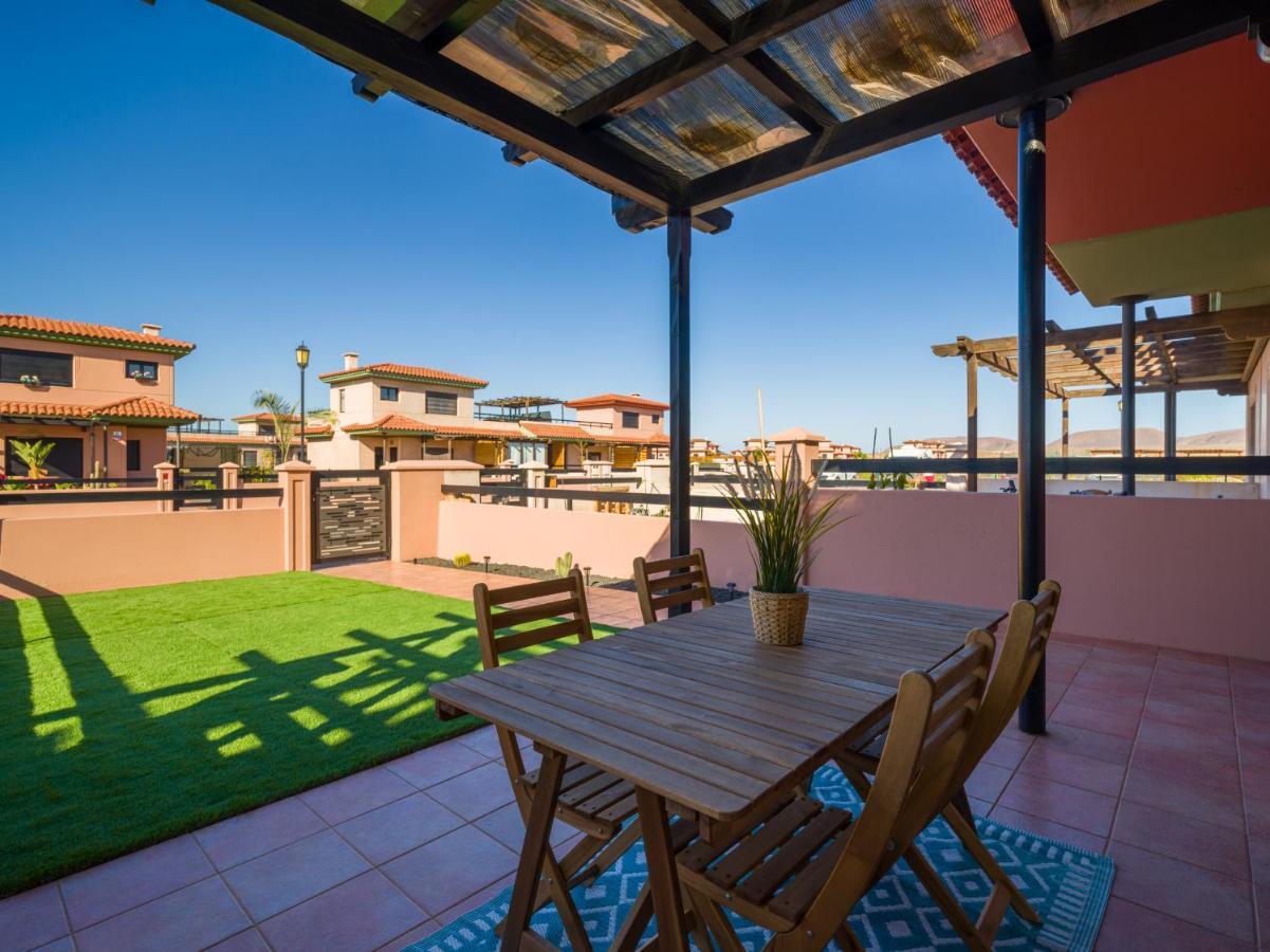 Private Terrace Majanicho Home -Garden & Pool La Oliva Εξωτερικό φωτογραφία