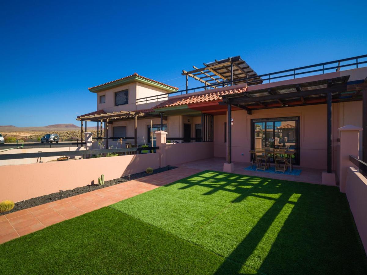 Private Terrace Majanicho Home -Garden & Pool La Oliva Εξωτερικό φωτογραφία